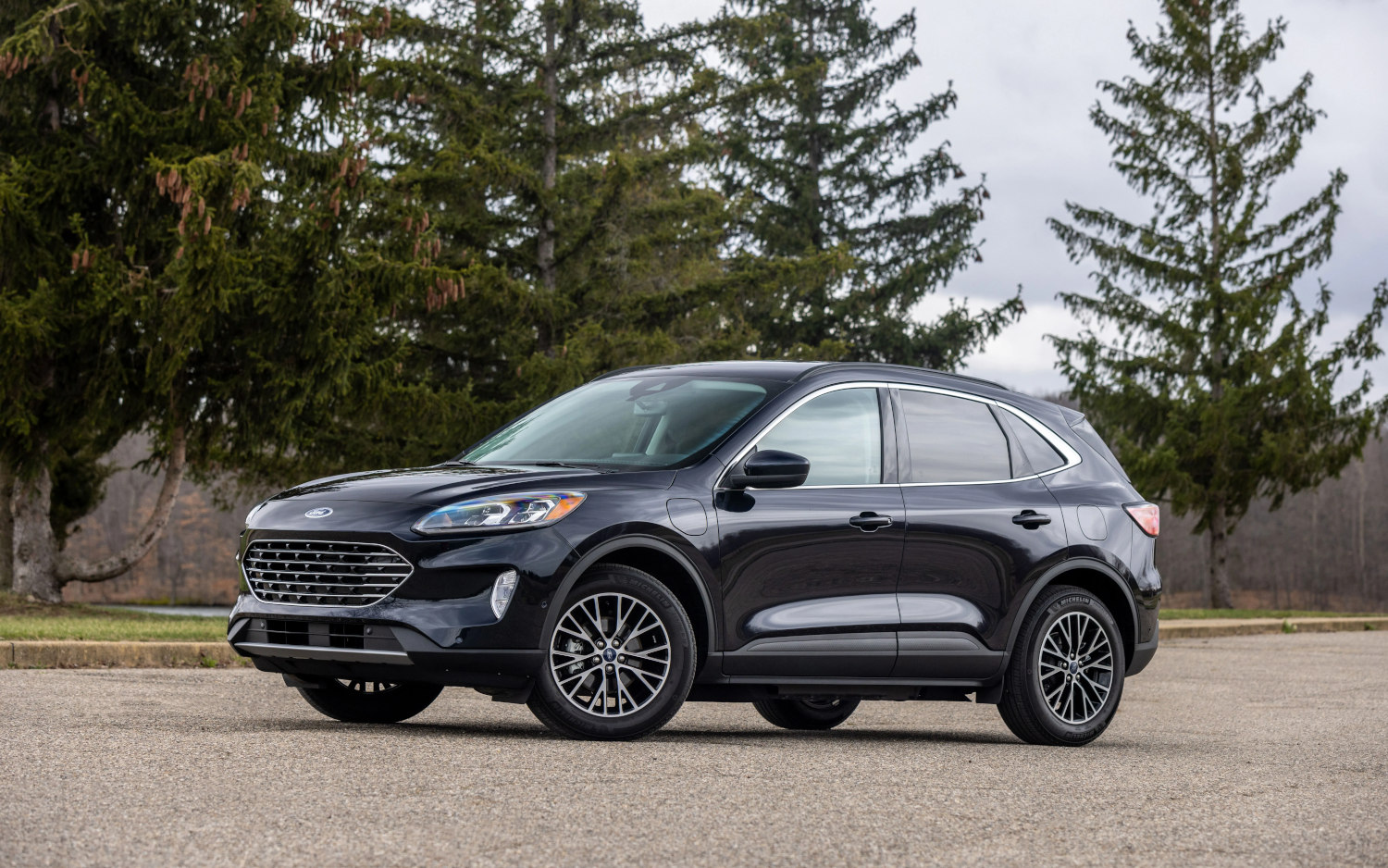 Ford Escape Titanium plugin hybrid 2021 SUV Drive